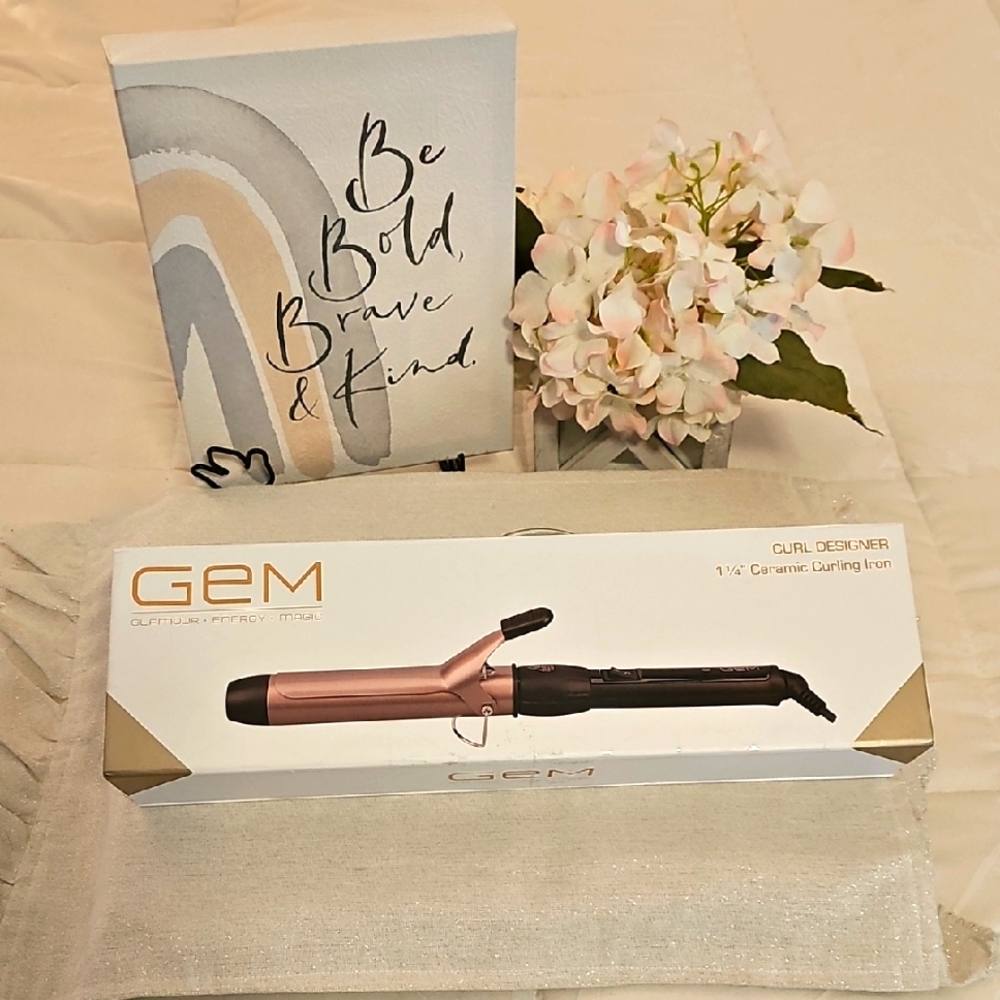 GEM Curl Designer 1/4" Ceramic Curling Iron. 04 04 2025